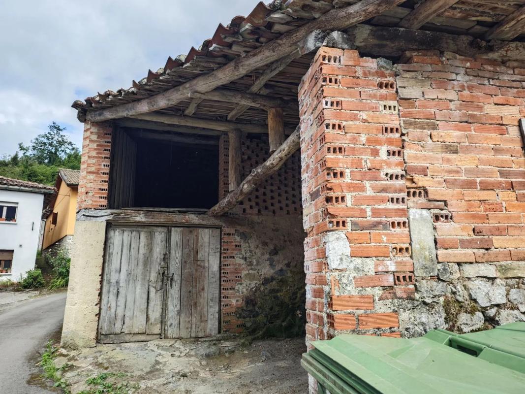 Propiedades en venta y alquiler en España photo 1