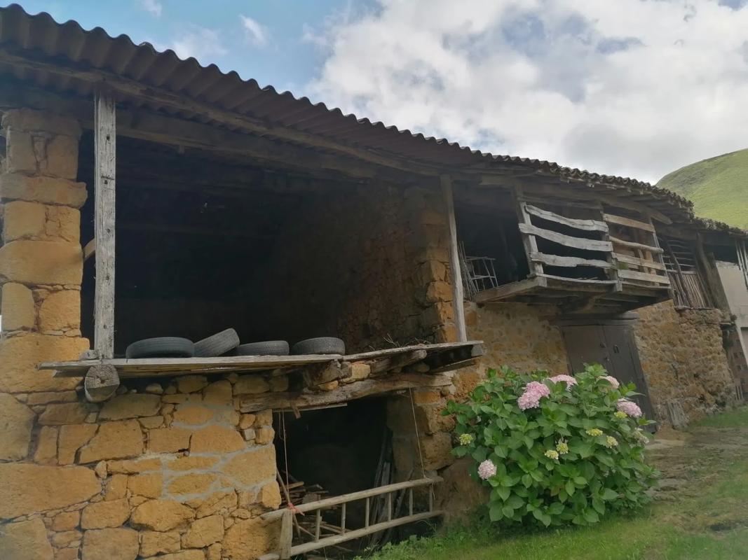 Propiedades en venta y alquiler en España photo 1