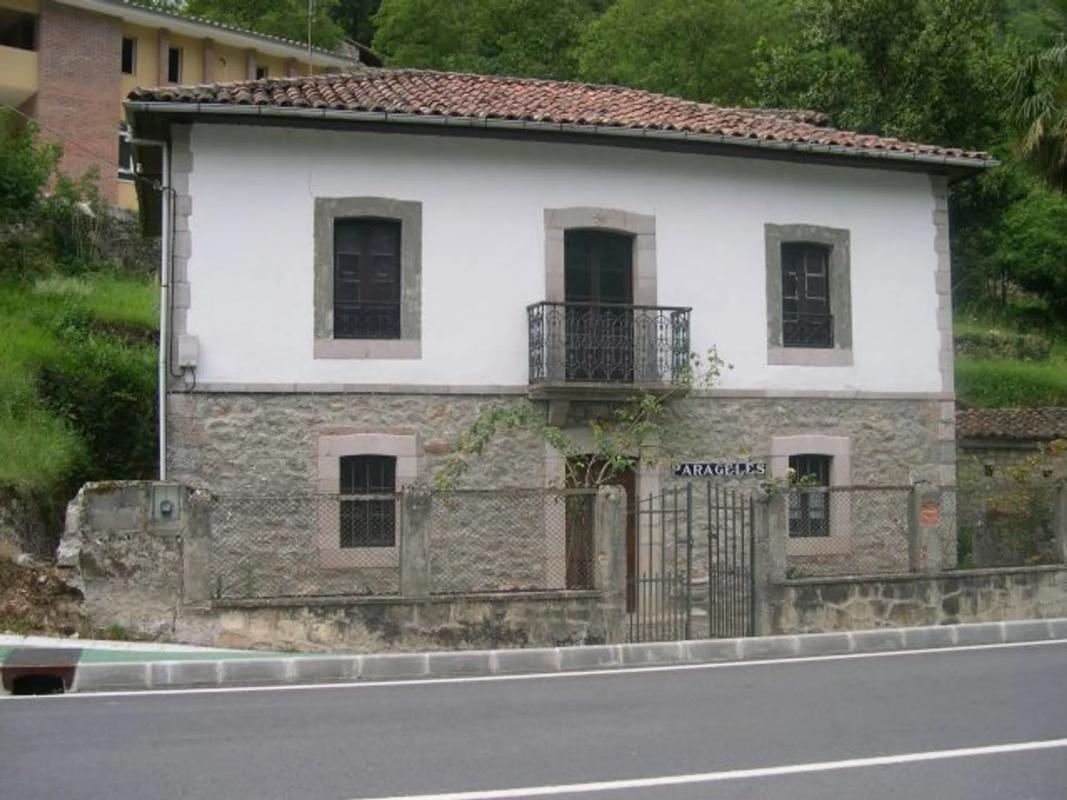 Venta de finca rústica en  Peñamellera Alta , Peñamellera Alta photo 3