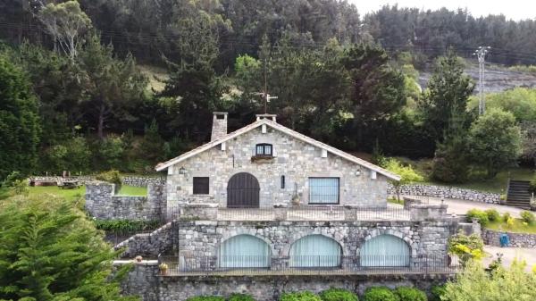 Casa independiente en Buelna photo 1