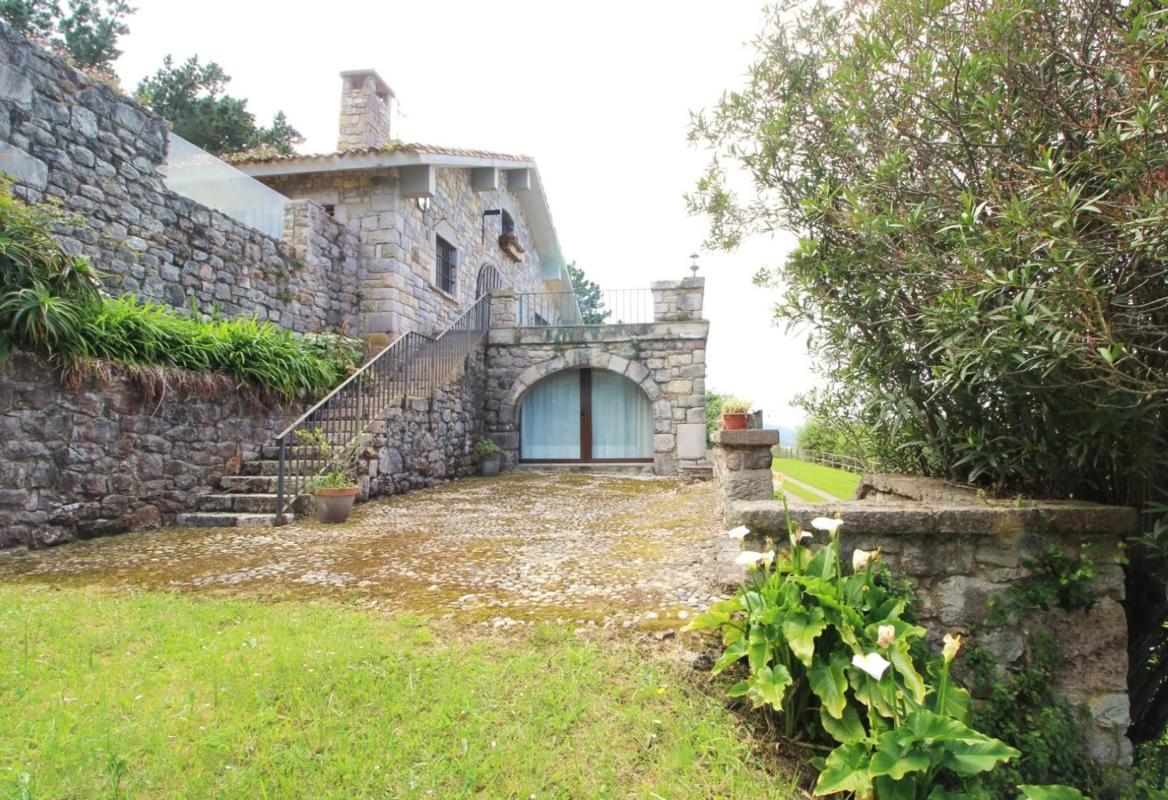 Properties for sale and rent in Spain photo 4