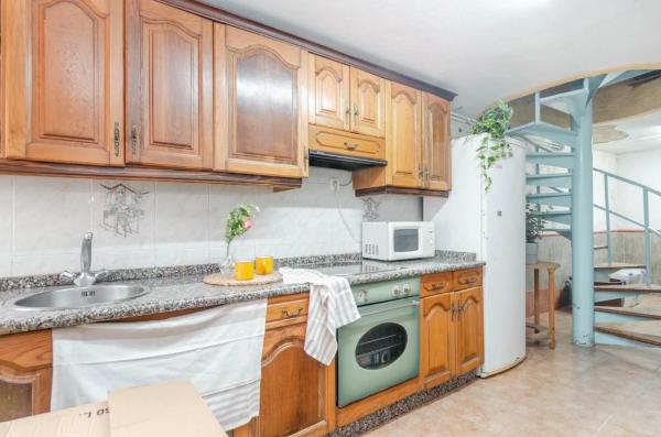Casa independiente en avenida Covadonga, 50 thumbnail 1