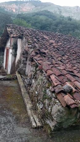 Casa independiente en Santianes de Tornin, 14 thumbnail 1