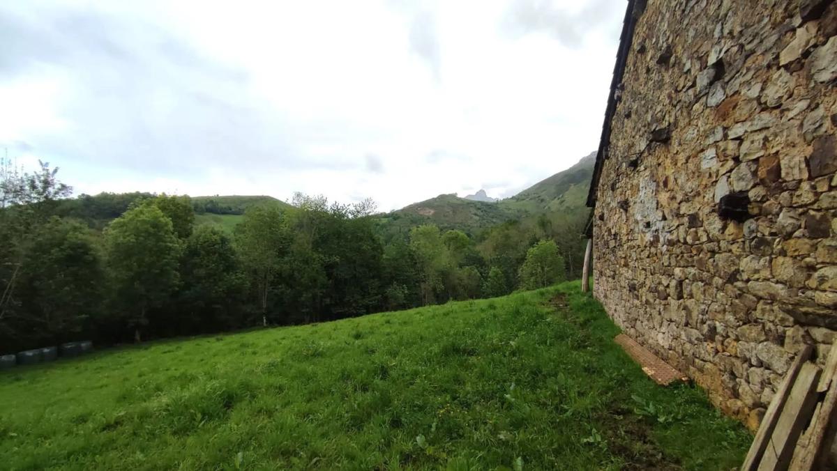 Venta de finca rústica en Lugar Inguanzo , Cabrales photo 1