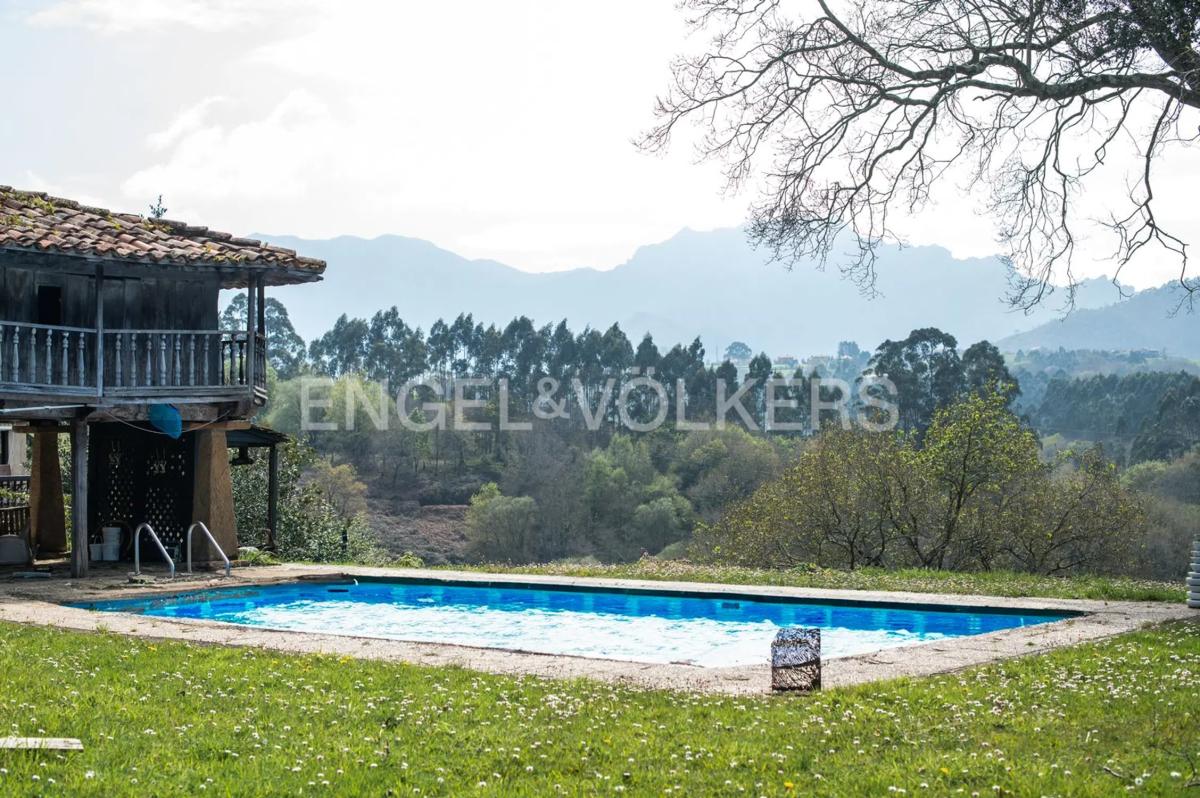 Properties for sale and rent in Spain photo 2