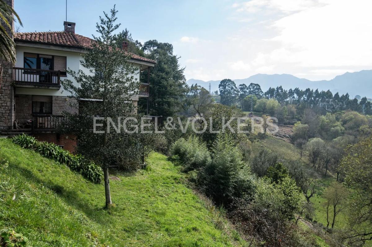 Properties for sale and rent in Spain photo 3