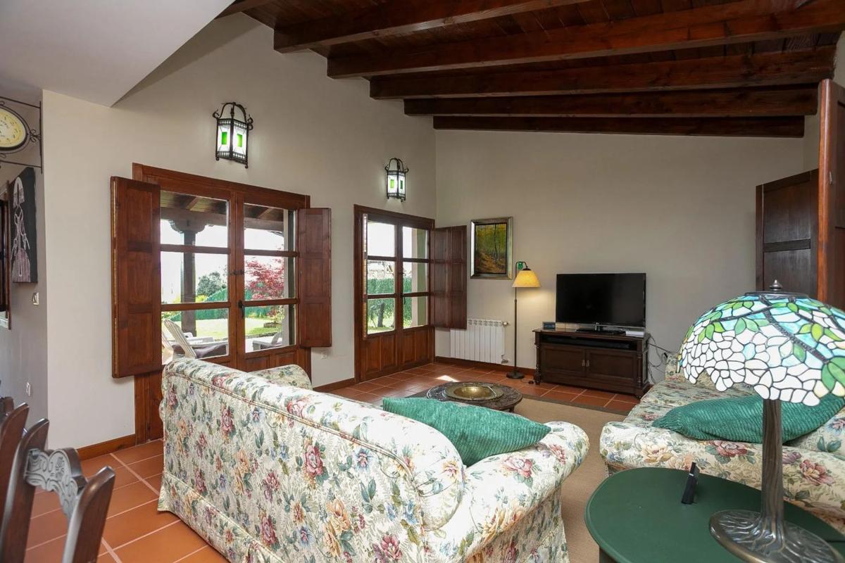Properties for sale and rent in Spain photo 3