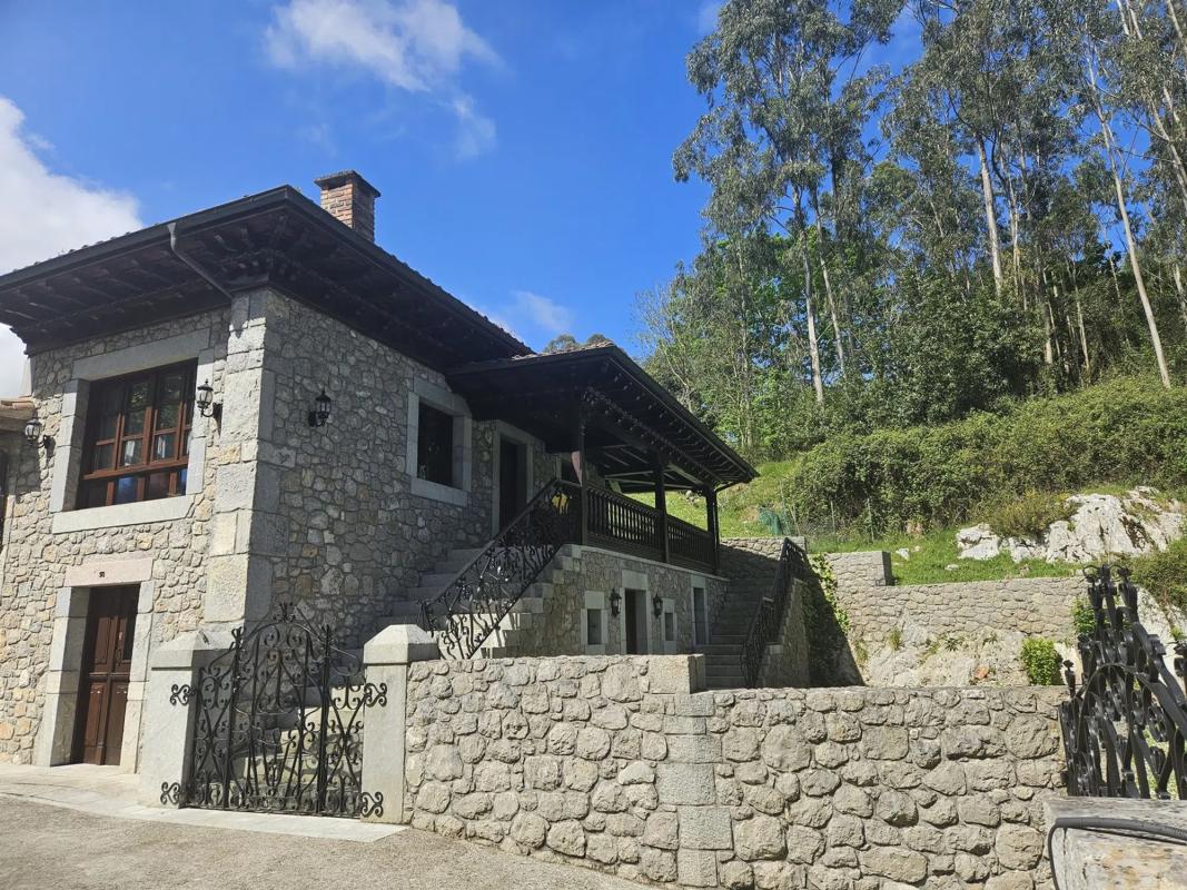 Properties for sale and rent in Spain photo 1