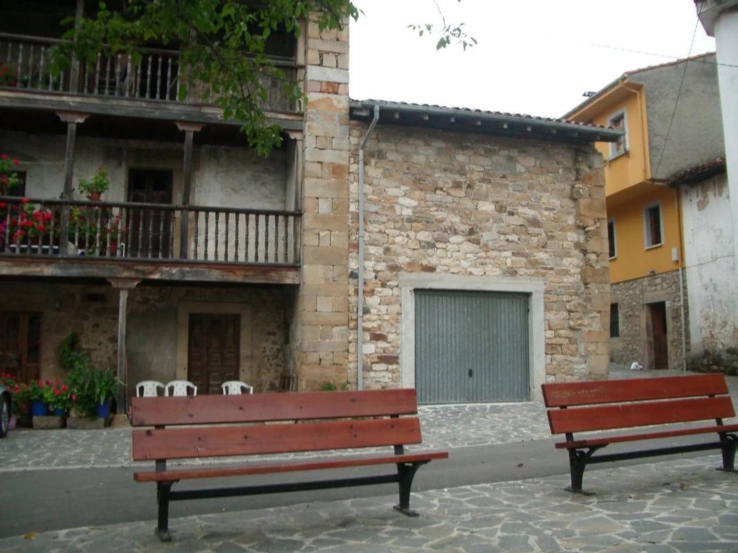 Propiedades en venta y alquiler en España photo 1