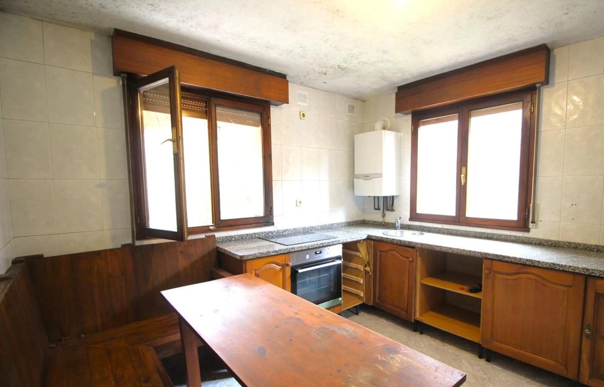 Propiedades en venta y alquiler en España photo 1
