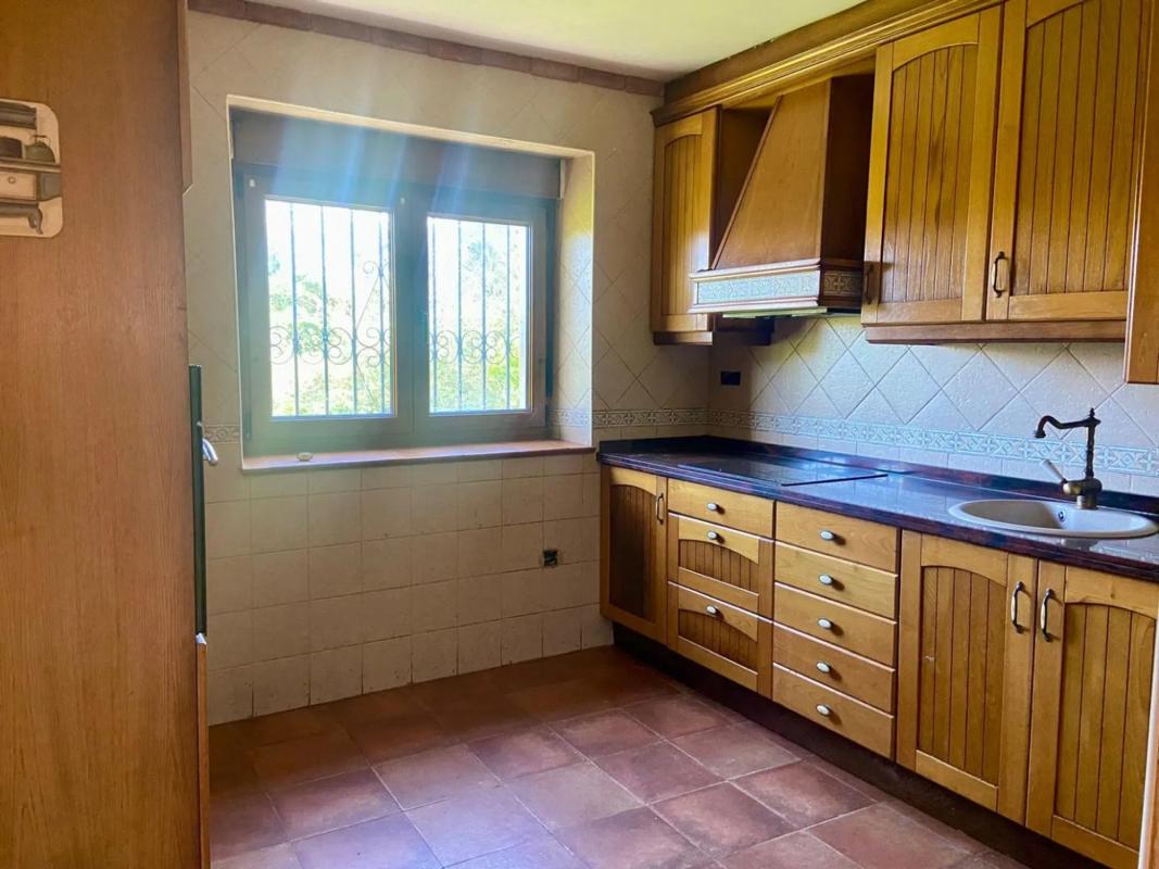 Properties for sale and rent in Spain photo 3