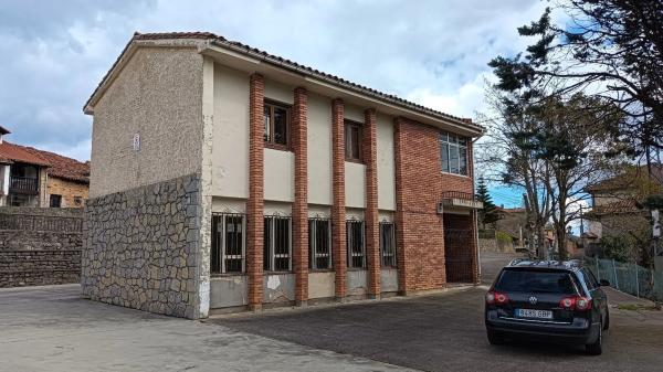 Casa de pueblo en Barrio Jerez, 16 thumbnail 1