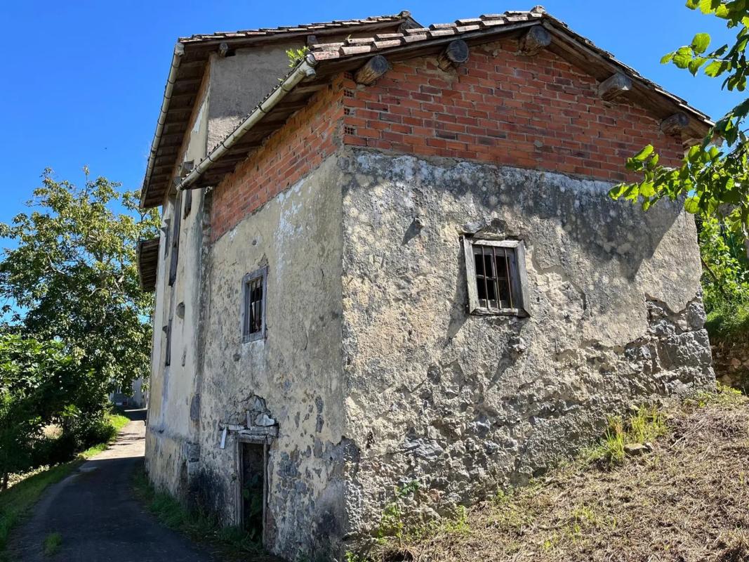 Properties for sale and rent in Spain photo 4