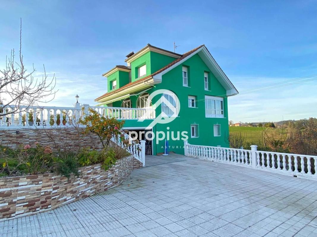 Propiedades en venta y alquiler en España photo 1