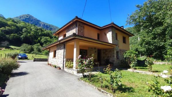 Casa independiente en Lugar Santoveña photo 1