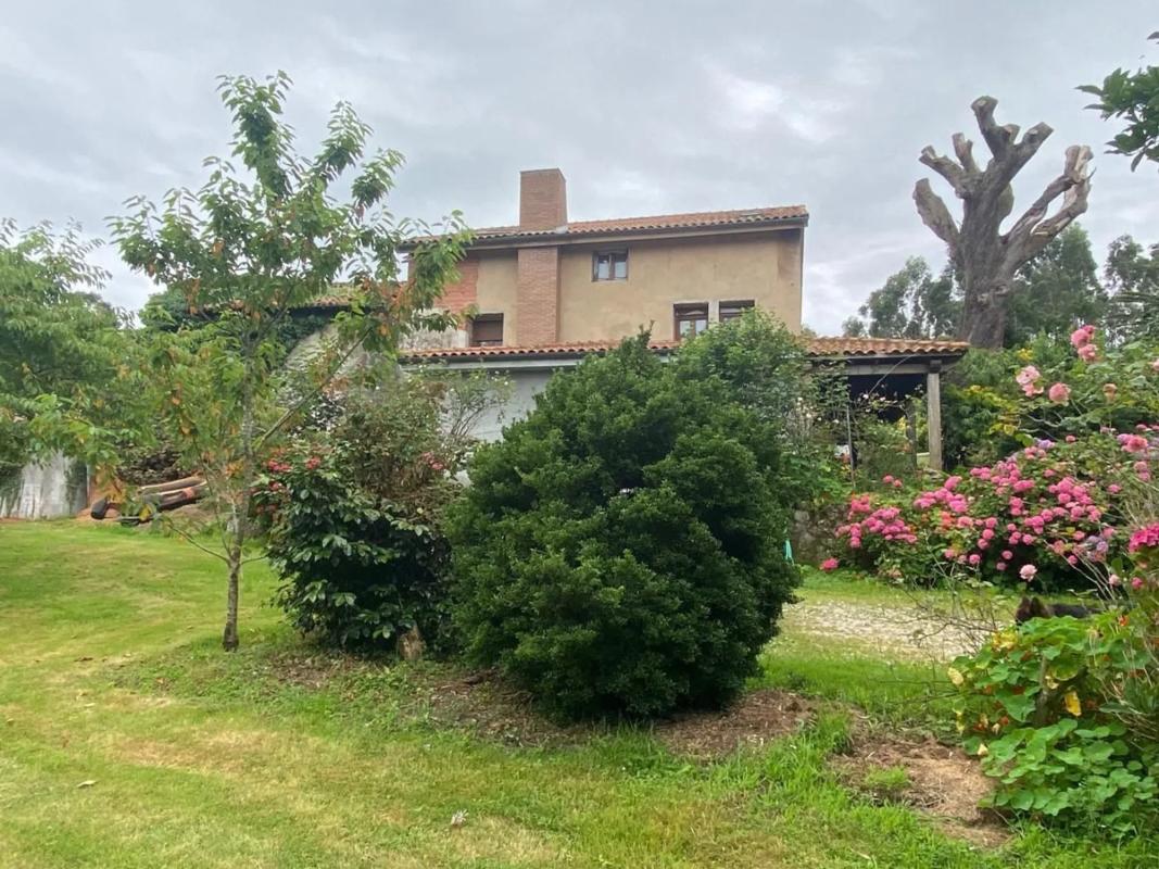 Properties for sale and rent in Spain photo 1
