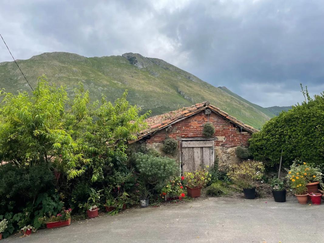 Venta de finca rústica en  Vibaña-Ardisana-Caldueño , Llanes photo 3
