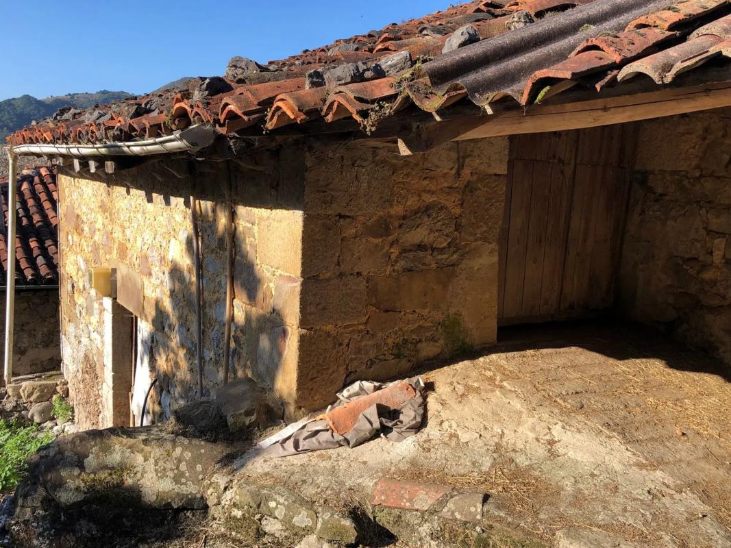Venta de finca rústica en Poblado Argolibio, 44 A , Amieva photo 2