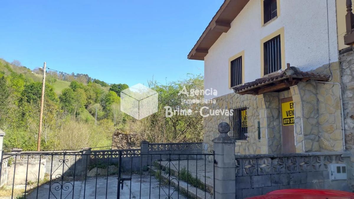 Venta de finca rústica en Infiesto - Campo de Caso, 27 , Piloña photo 1
