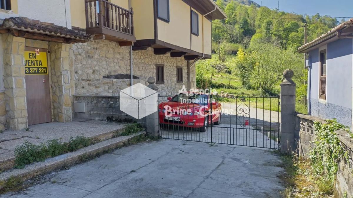 Venta de finca rústica en Infiesto - Campo de Caso, 27 , Piloña photo 2