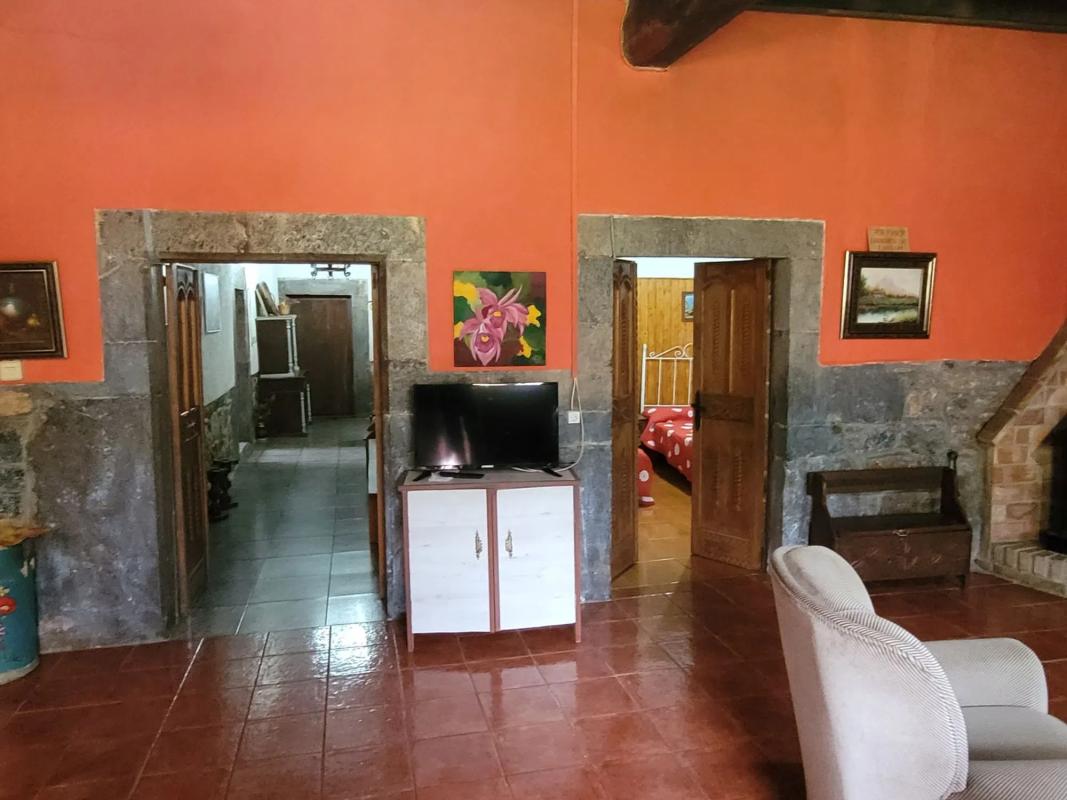 Propiedades en venta y alquiler en España photo 1