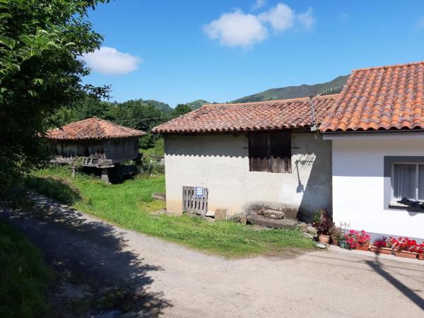 Rustic farm for sale in LLERANDI, 72 , Parres thumbnail 1