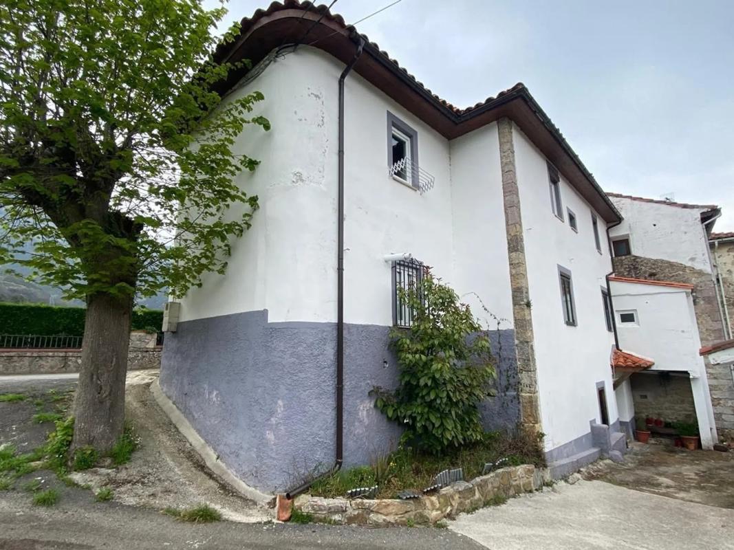 Propiedades en venta y alquiler en España photo 1