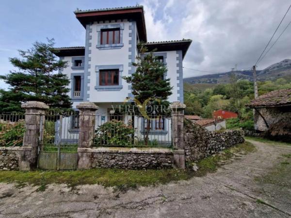Casa independiente en Lln-5 photo 2