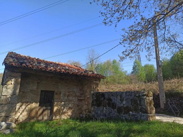 Finca rustykalna na sprzedaż w Calle Puertas de cabrales s/n , Cabrales thumbnail 1