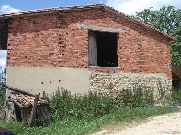 Finca rustykalna na sprzedaż w  Lugar San Martin, 20 , Cangas de Onís photo 1