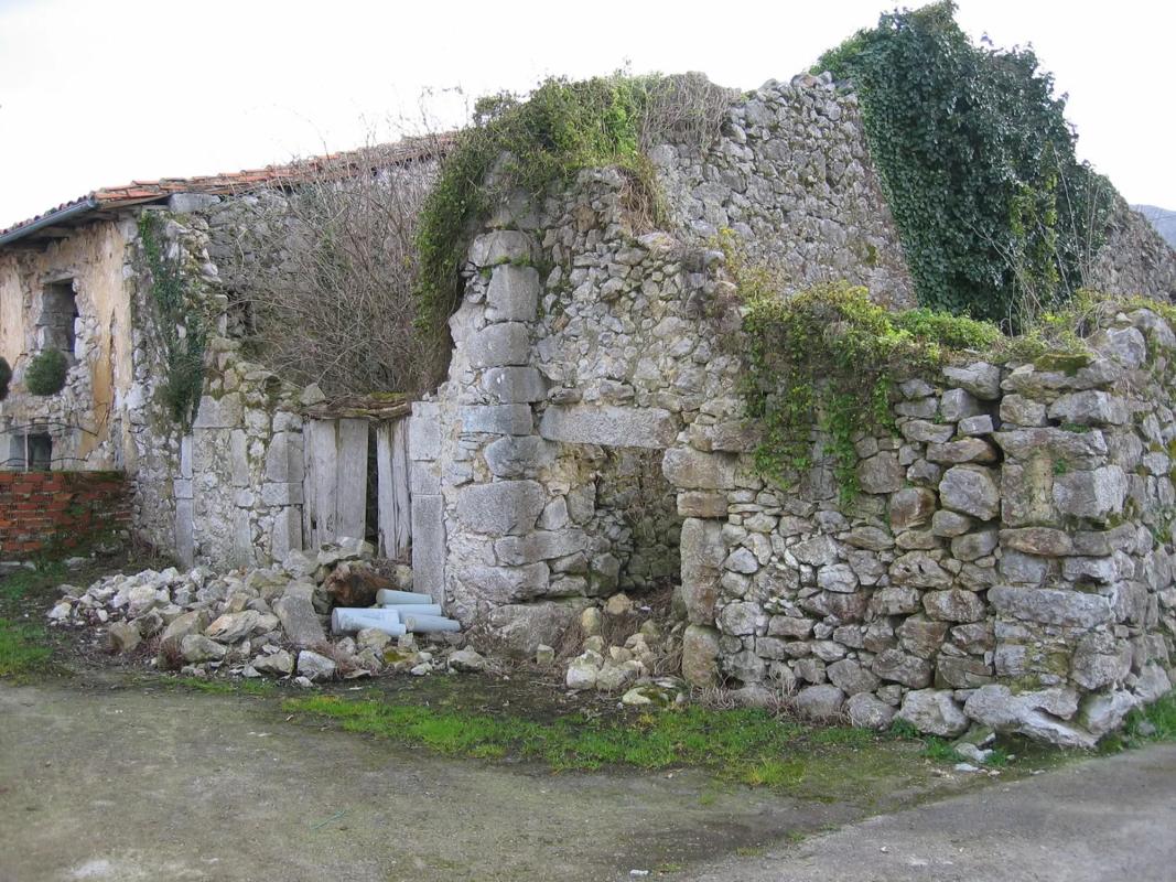 Properties for sale and rent in Spain photo 1