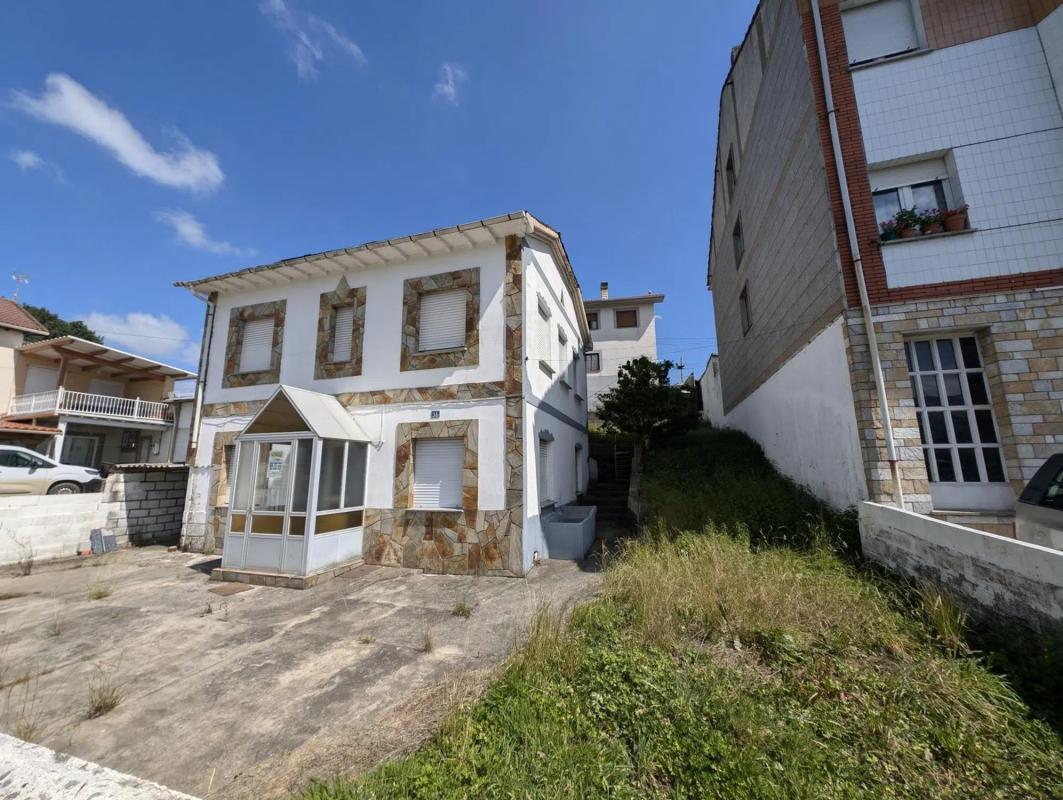 Properties for sale and rent in Spain photo 2