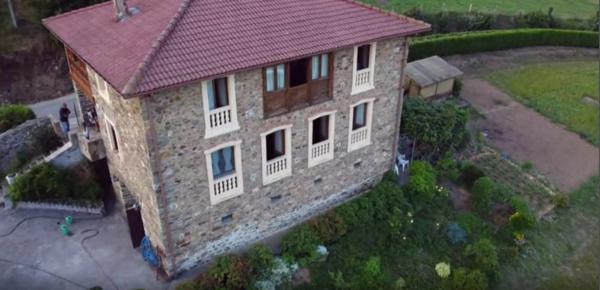 Finca rustykalna na sprzedaż w  Cerviago, 2 , Tineo photo 1