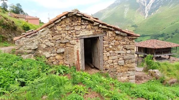 Casa de pueblo en Vía photo 2