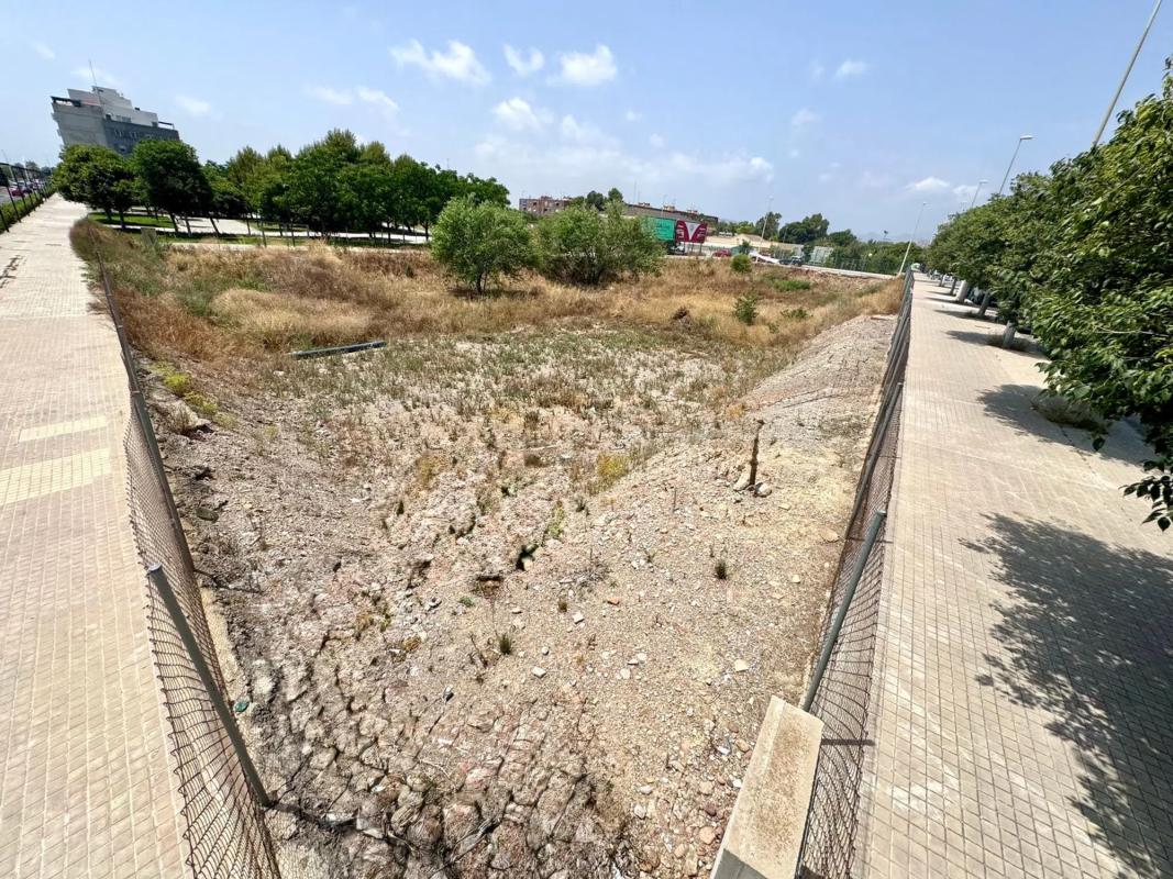 Terreno en venta en Puerto de Sagunto, Valencia photo 1