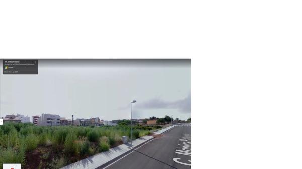 Terreno en calle Monica Badenes, 8 photo