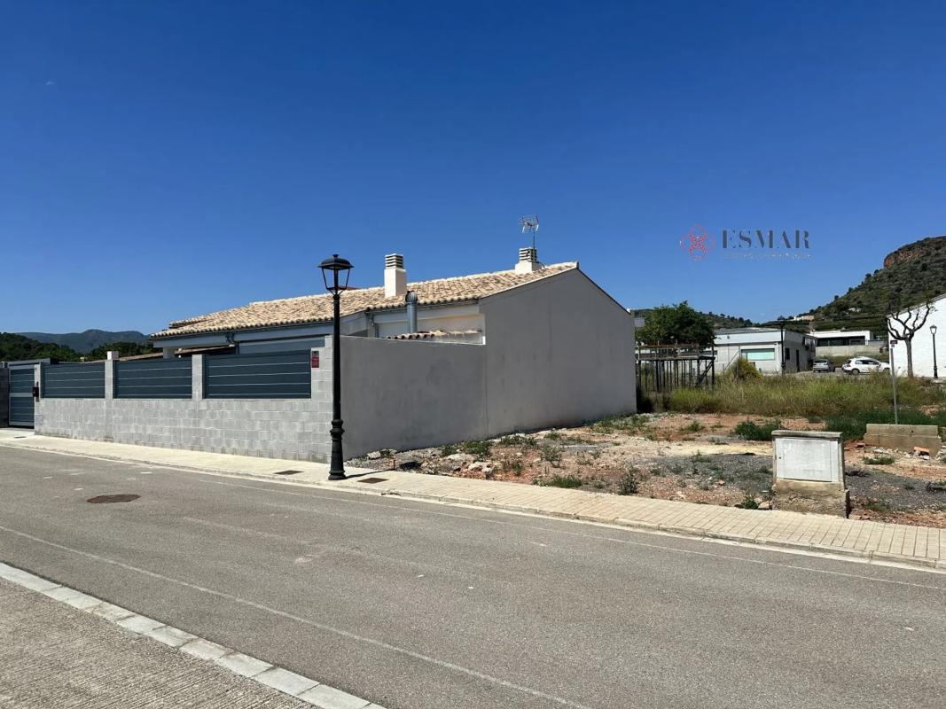 Terreno en venta en Algimia de Alfara, Valencia photo 1