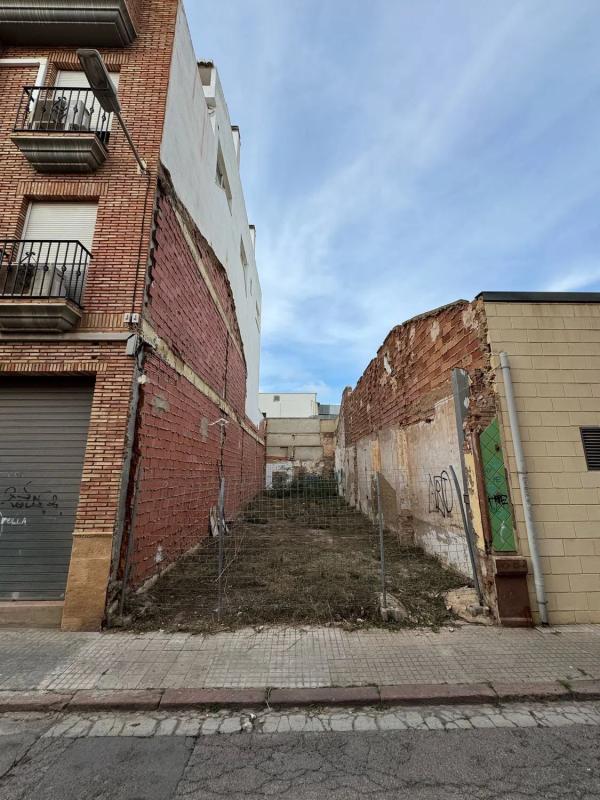 Terreno en venta en Puerto de Sagunto, Valencia photo 3