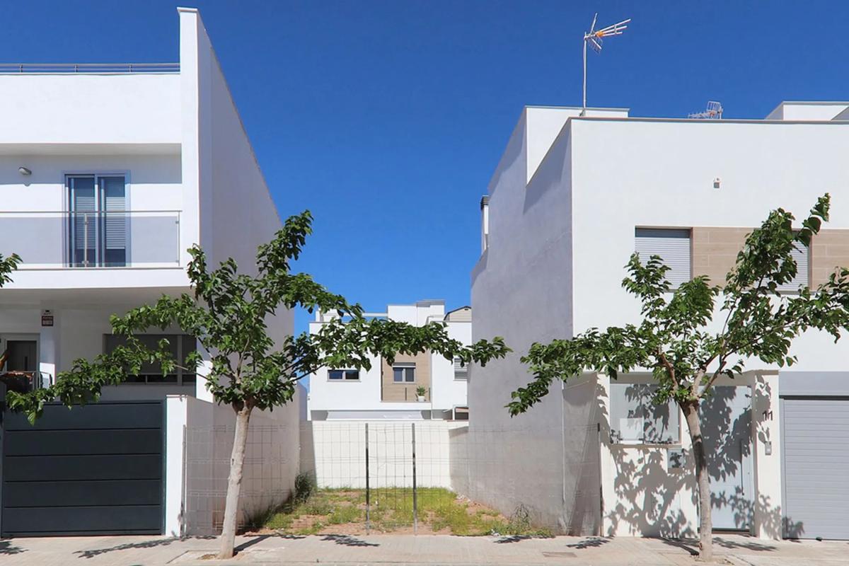 Terreno en venta en Puerto de Sagunto, Valencia photo 2