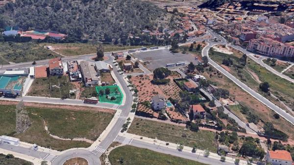 Terreno en calle María Calderón photo 4