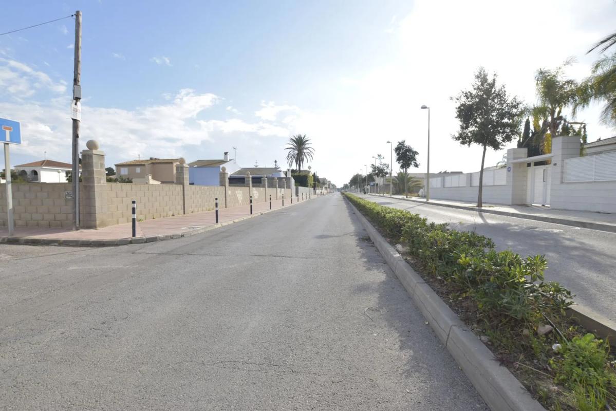 Terreno en venta en Sagunto/Sagunt, Valencia photo 3
