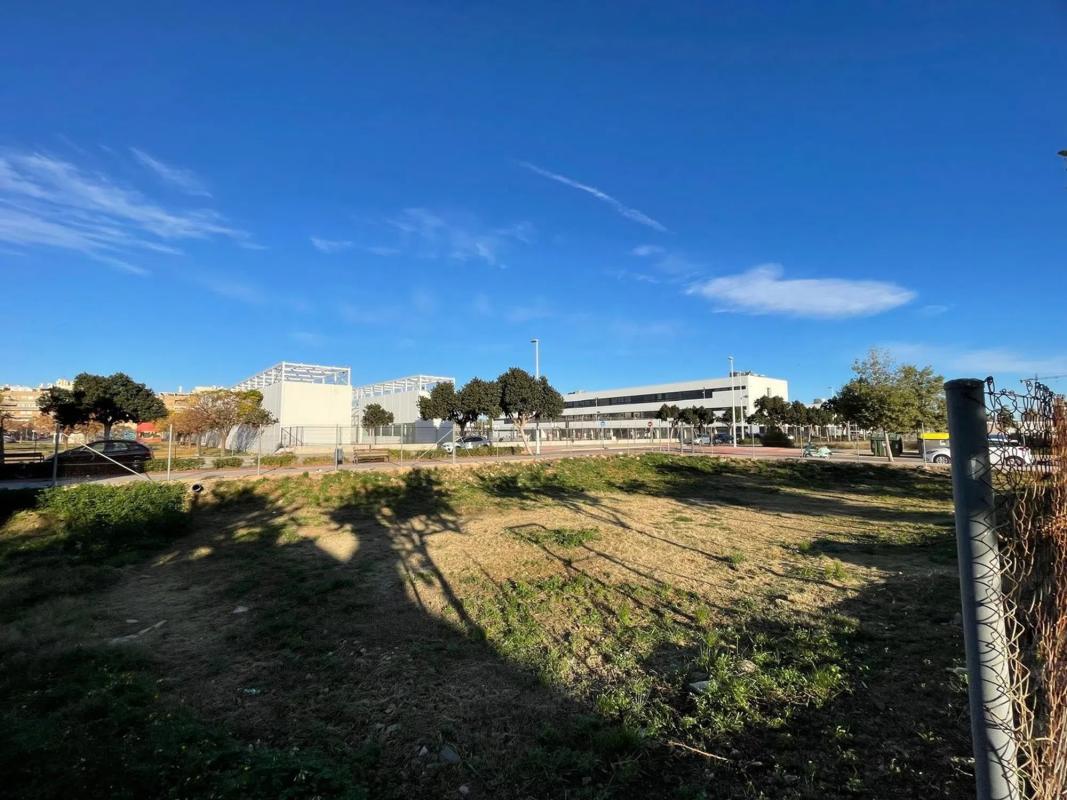 Terreno en venta en Puerto de Sagunto, Valencia photo 2