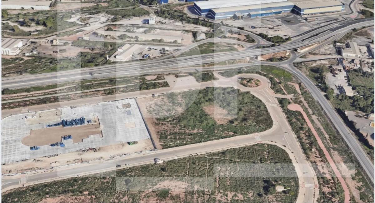 Terreno en venta en Puerto de Sagunto, Valencia photo 3