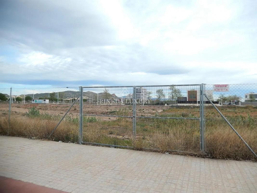 Terreno en venta en Puerto de Sagunto, Valencia photo 4