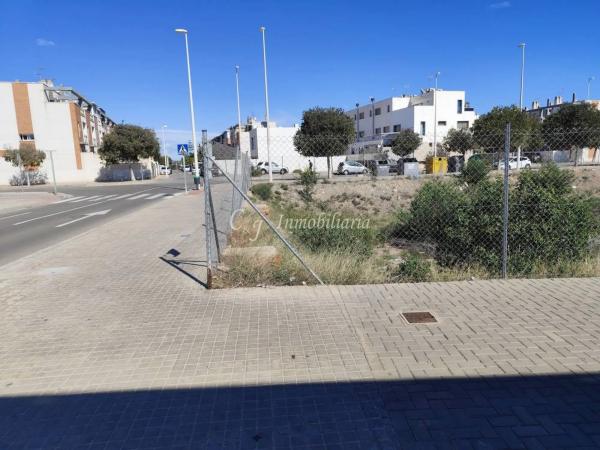Terreno en Fausto Caruana photo 1