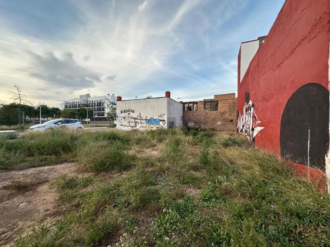 Terreno en venta en Puerto de Sagunto, Valencia photo 3