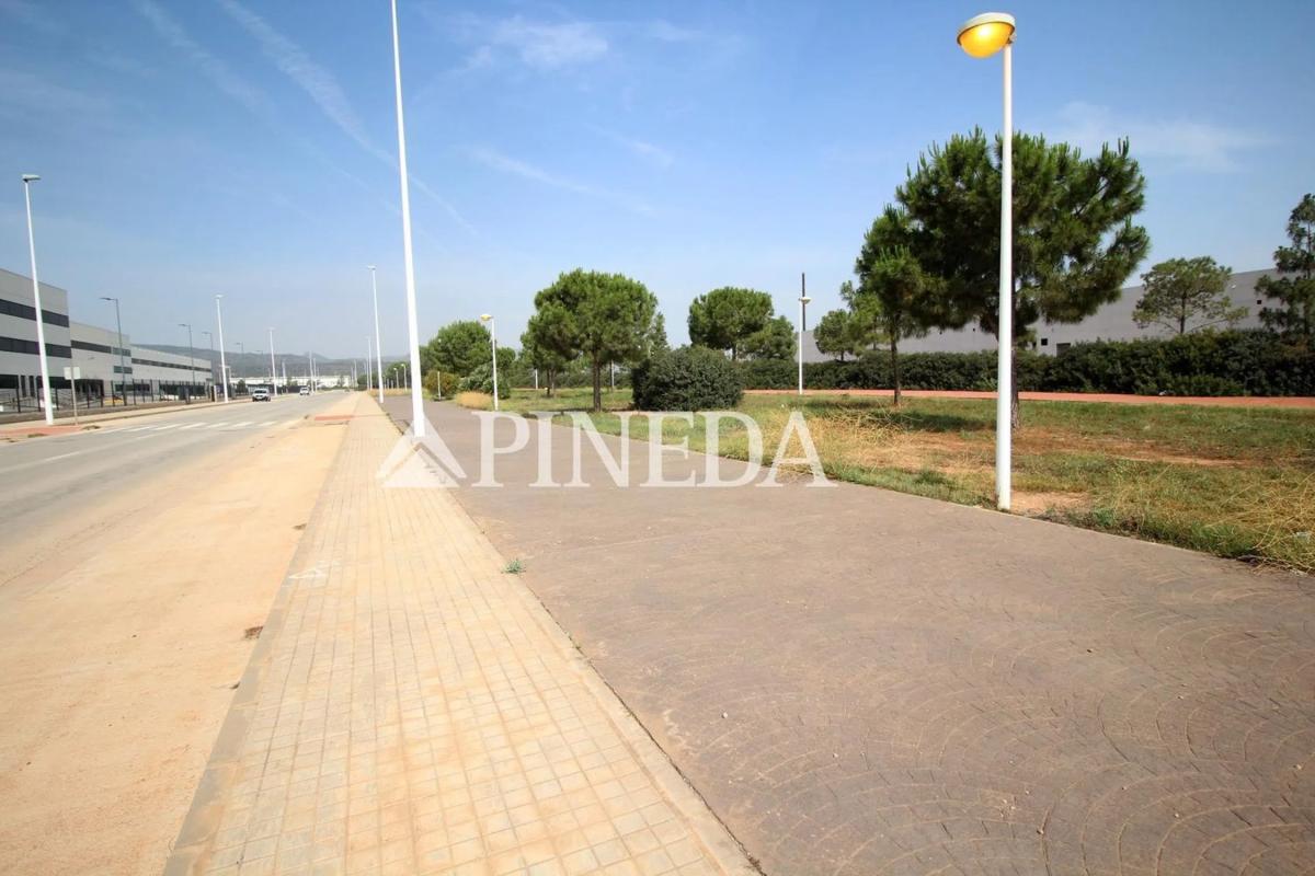 Terreno en venta en Puerto de Sagunto, Valencia photo 5