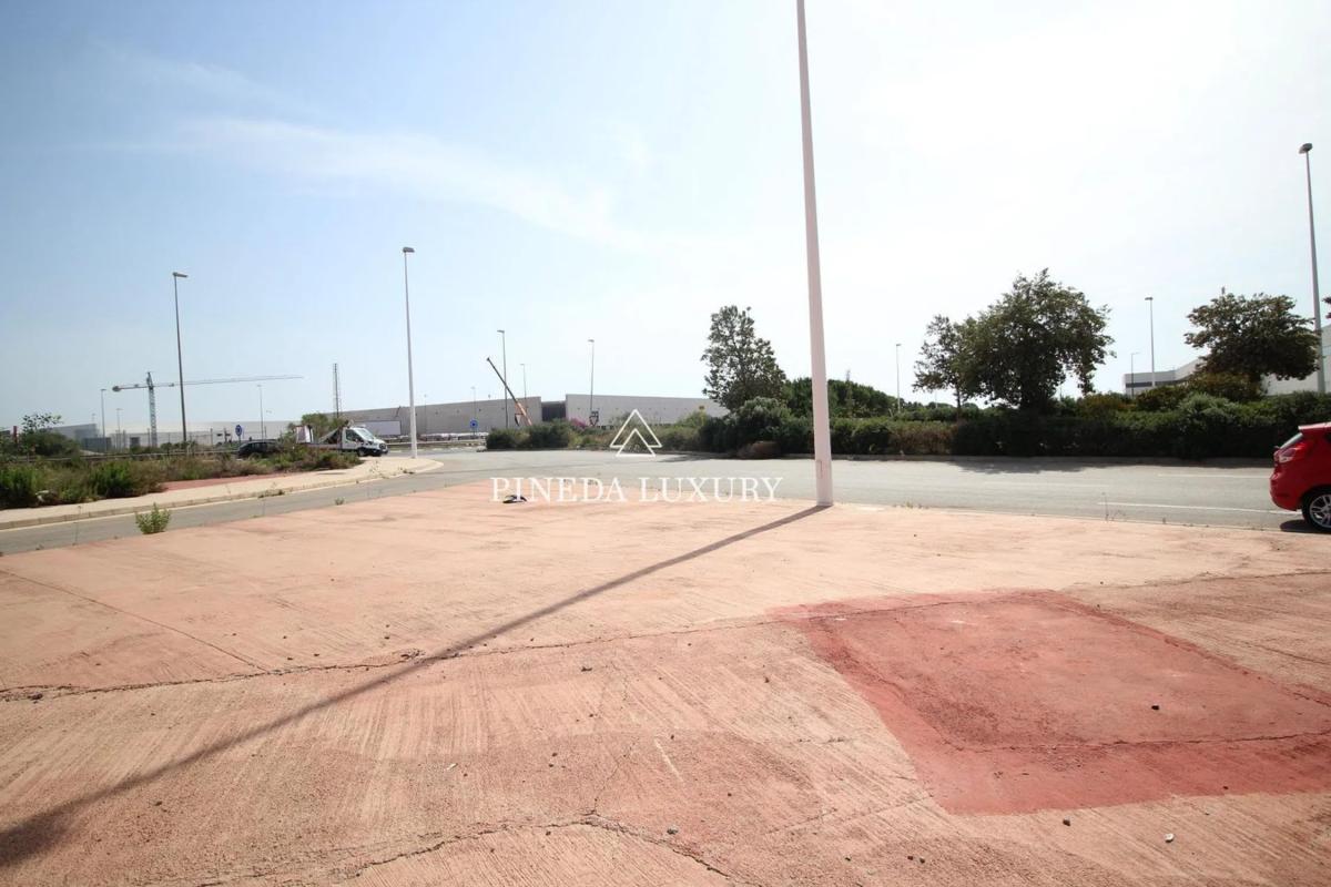 Terreno en venta en Puerto de Sagunto, Valencia photo 4