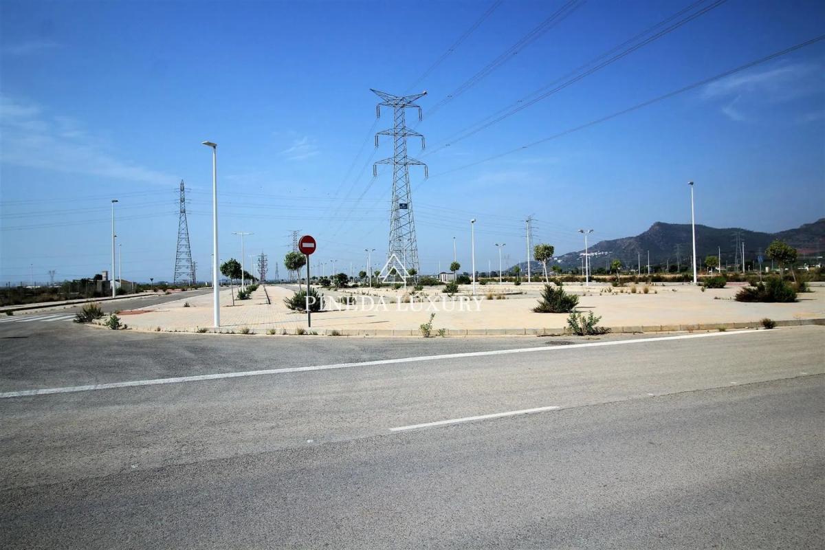 Terreno en venta en Puerto de Sagunto, Valencia photo 5