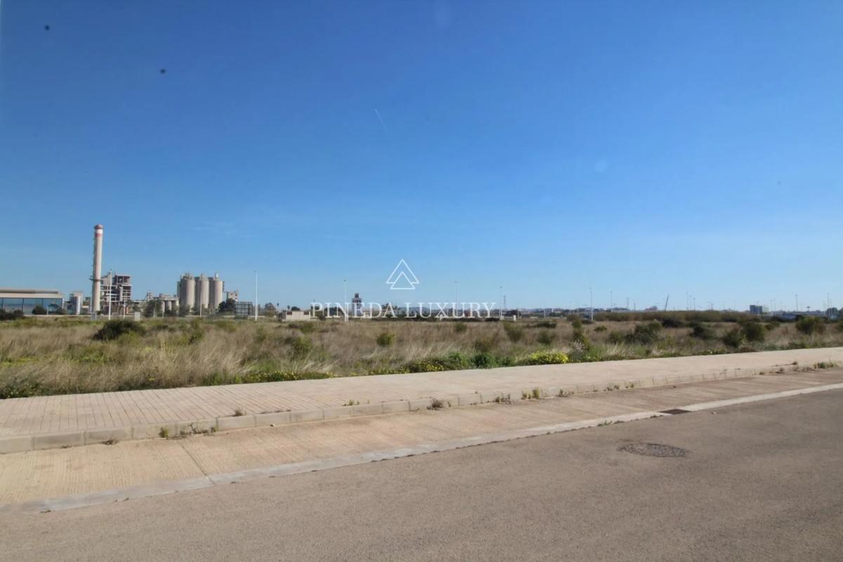 Terreno en venta en Puerto de Sagunto, Valencia photo 2